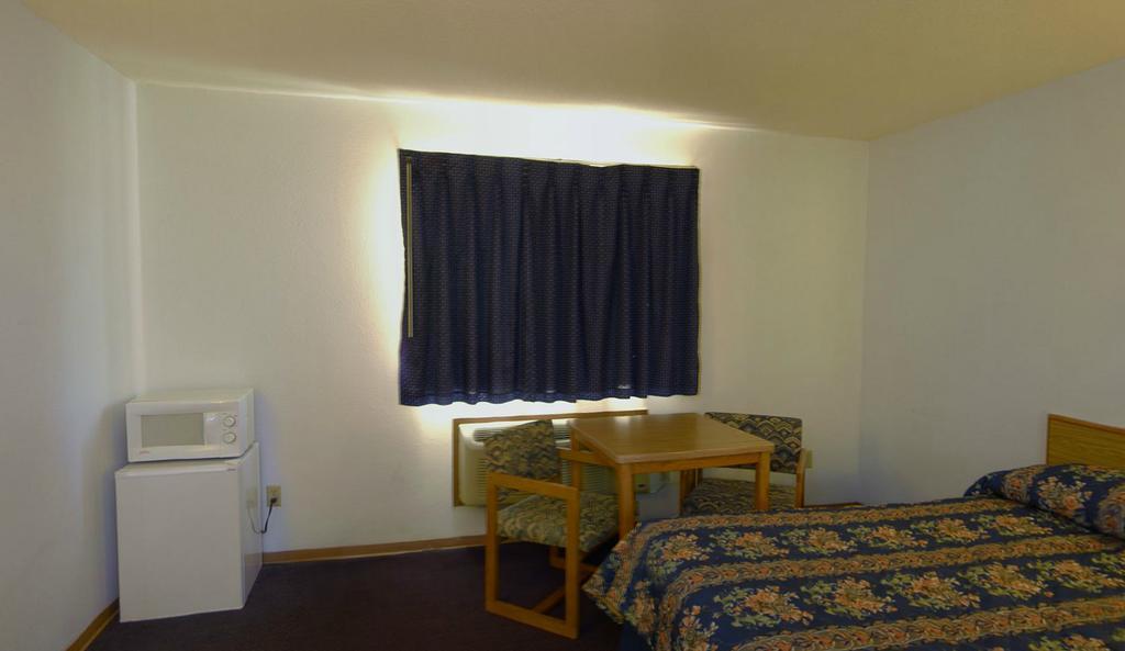 Rodeway Inn Brainerd Exteriér fotografie