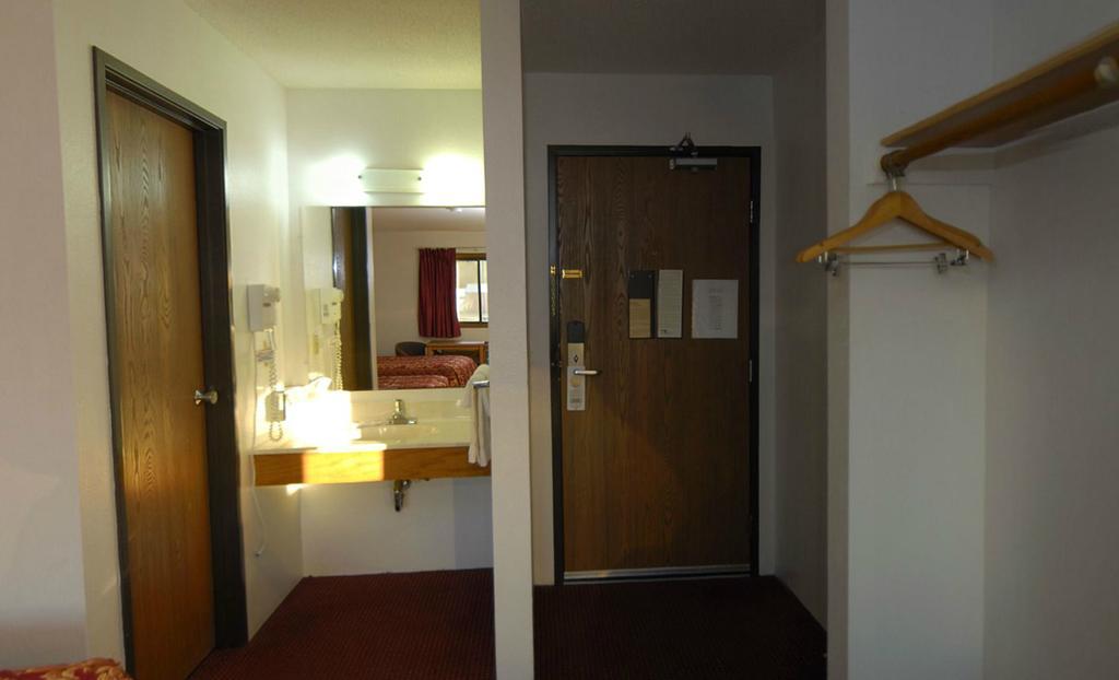 Rodeway Inn Brainerd Exteriér fotografie